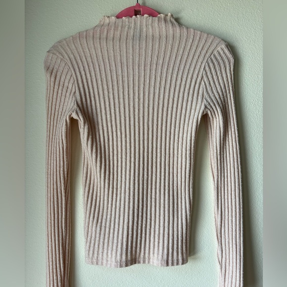 Mock turtleneck long sleeve top - Picture 2 of 4